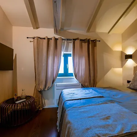 Villa Radiant And Secluded With Pool *